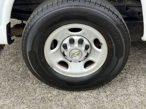 Used 2020 Chevrolet Express 3500 LS RWD image 8