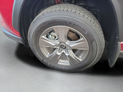 Certified 2025 Toyota RAV4 XLE image 31