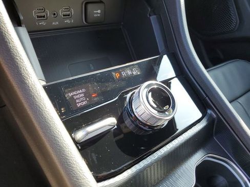 New 2025 Jeep Grand Cherokee Limited image 13