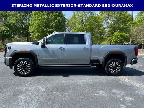 Used 2025 GMC Sierra 2500 Denali Ultimate AWD/4WD image 12