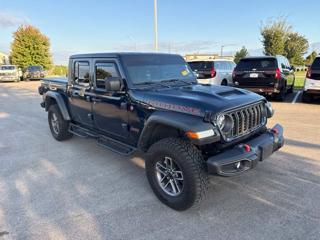 Used 2025 Jeep Gladiator Mojave w/ Safety Group AWD/4WD image 1