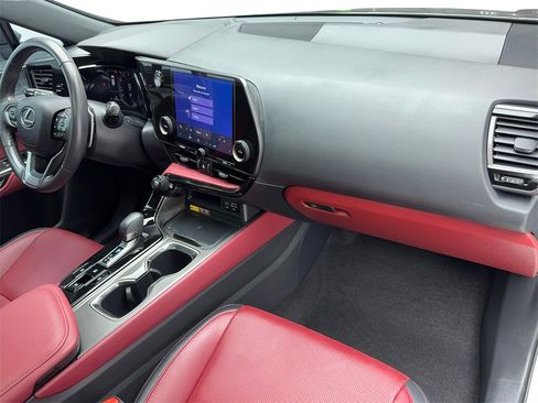 Used 2025 Lexus NX 250 FWD w/ Towing Package (2000 Lbs) image 44