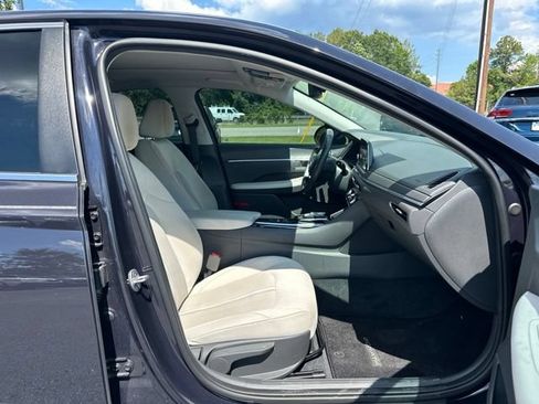 Used 2023 Hyundai Sonata SEL w/ Convenience Package FWD image 15
