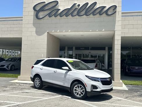 Used 2022 Chevrolet Equinox LT FWD image 1