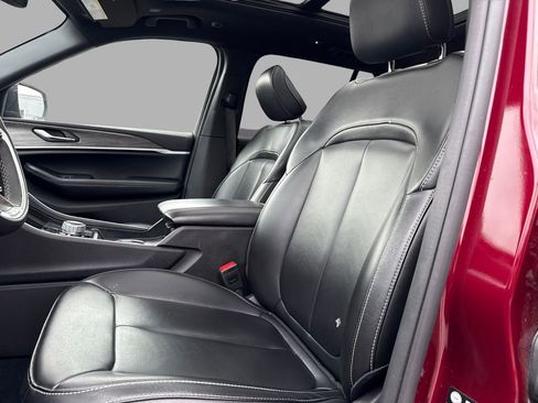 Used 2024 Jeep Grand Cherokee Limited 4xe image 10