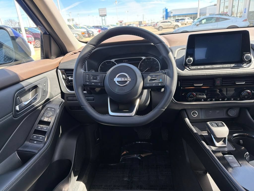 Used 2023 Nissan Rogue SL AWD/4WD image 15