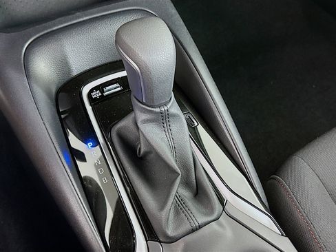 Used 2026 Toyota Corolla SE FWD image 24