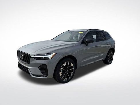 New 2026 Volvo XC60 B5 Plus w/ Climate Package image 3