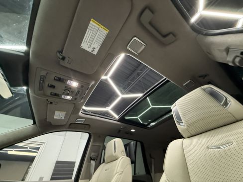 Used 2024 Cadillac Escalade Sport Platinum image 12