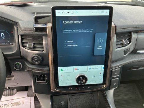 Used 2025 Ford F150 Lightning Lariat image 21