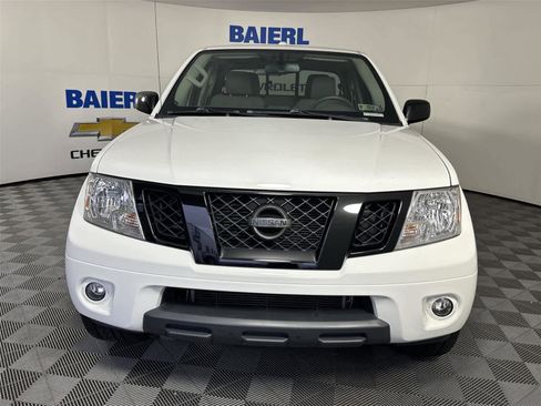Used 2018 Nissan Frontier SV w/ Value Truck Package AWD/4WD image 7