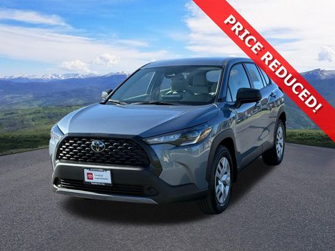 Used 2025 Toyota Corolla Cross L AWD/4WD image 1