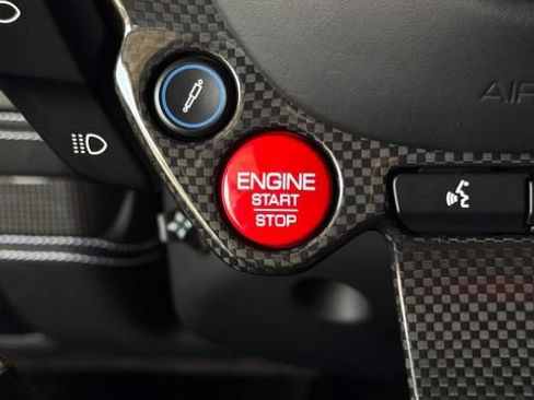Used 2021 Ferrari F8 Tributo RWD image 17