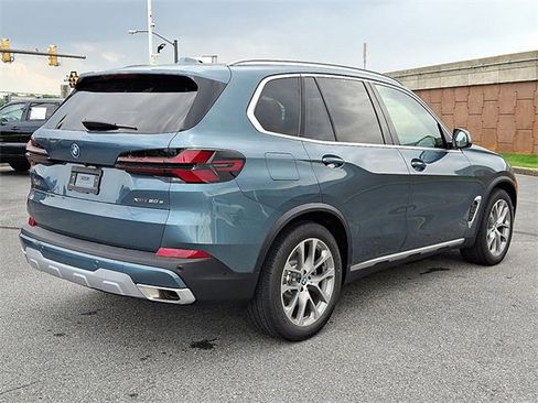 Certified 2026 BMW X5 xDrive50e w/ Premium Package image 4