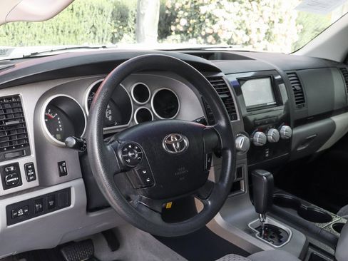 Used 2010 Toyota Tundra 2WD Double Cab image 21