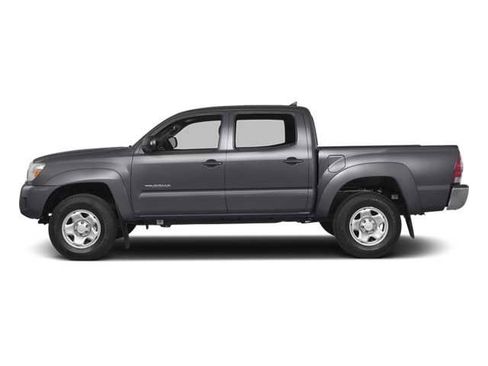 Used 2014 Toyota Tacoma 4x4 Double Cab w/ TRD Sport Package image 3