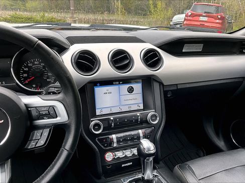Used 2016 Ford Mustang Premium RWD image 7