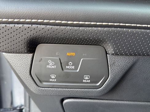 Used 2024 Volkswagen Atlas SE image 10