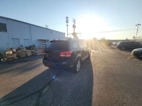 Used 2011 Dodge Journey SXT w/ Trailer Tow Prep Group FWD image 21