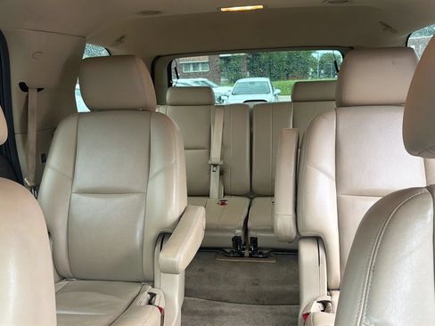 Used 2013 GMC Yukon Denali AWD/4WD image 11