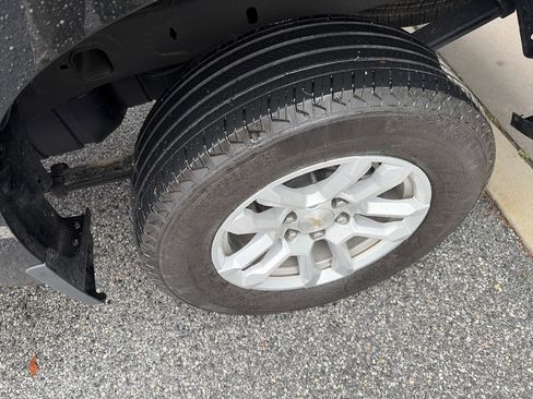 Used 2023 Chevrolet Silverado 1500 LT image 19