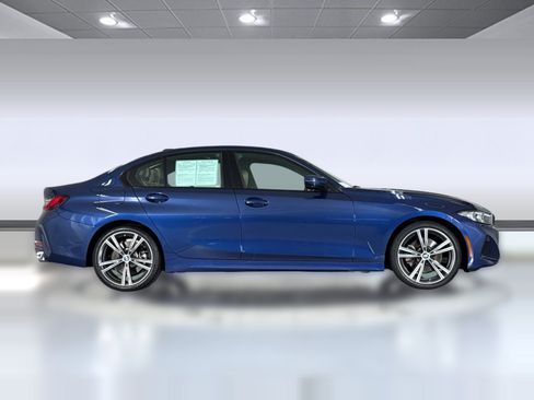 Used 2023 BMW 330i Sedan w/ Parking Assistance Package RWD image 7