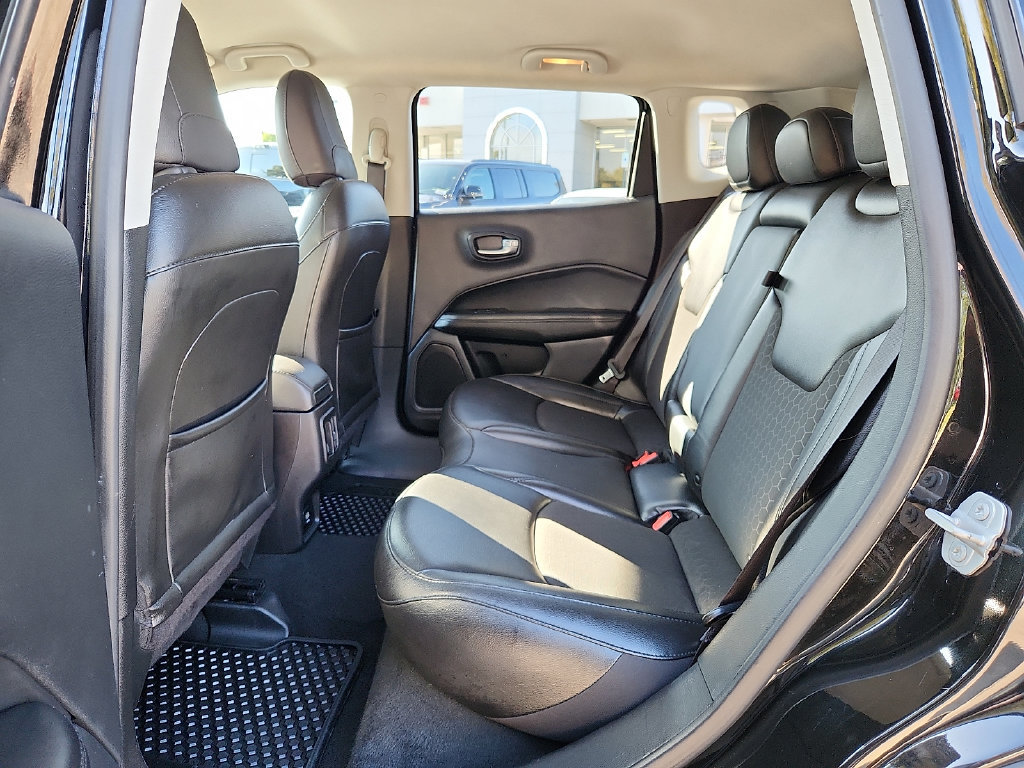 Used 2020 Jeep Compass Latitude FWD image 10