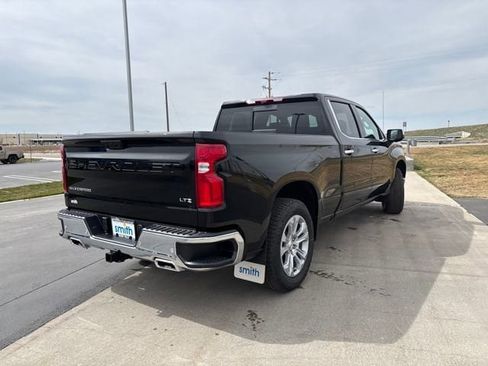 New 2026 Chevrolet Silverado 1500 LTZ w/ LTZ Premium Package AWD/4WD image 3