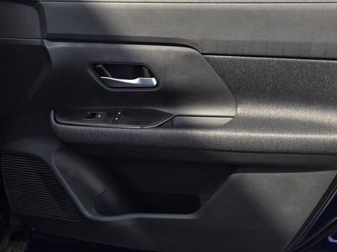 New 2026 Nissan Kicks SV image 8