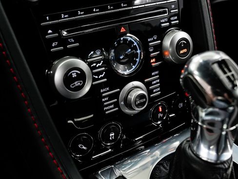 Used 2009 Aston Martin DBS Coupe RWD image 14