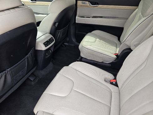 Used 2024 Hyundai Palisade Limited image 30
