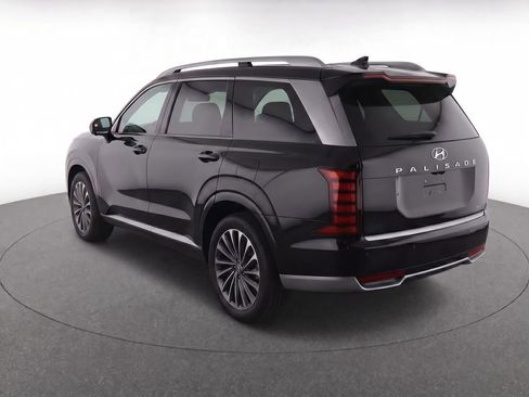 New 2026 Hyundai Palisade Calligraphy FWD image 3