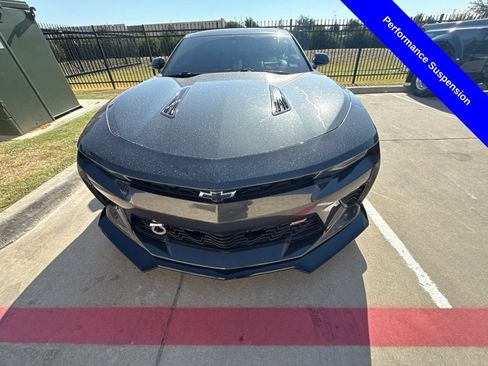 Used 2018 Chevrolet Camaro SS RWD image 10