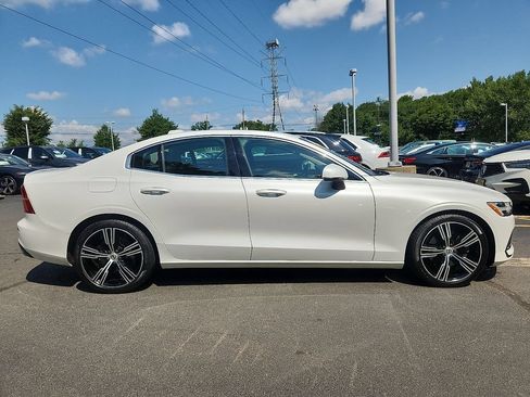 Used 2022 Volvo S60 B5 Inscription w/ Climate Package FWD image 13