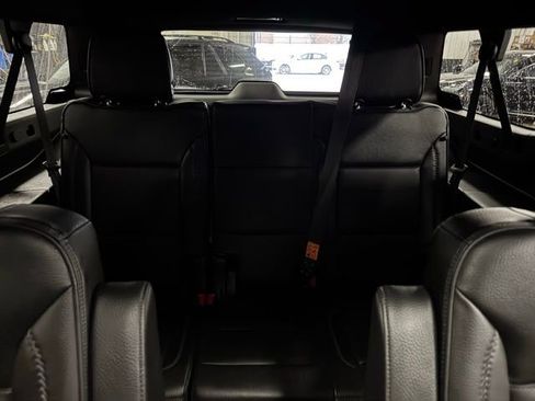 Used 2022 GMC Yukon XL Denali w/ Denali Premium Package image 20