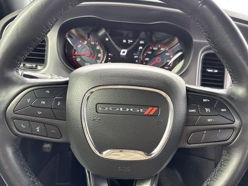 Used 2022 Dodge Charger SXT w/ Driver Convenience Group image 22