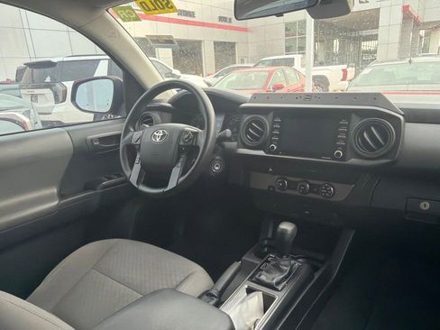 Used 2021 Toyota Tacoma SR w/ SR Convenience Package RWD image 3