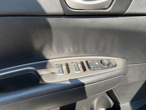 Used 2020 Kia Optima LX FWD image 11