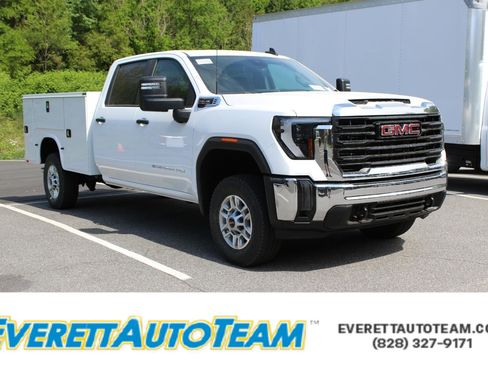 New 2026 GMC Sierra 2500 Pro w/ Convenience Package AWD/4WD image 1