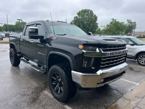 Used 2020 Chevrolet Silverado 2500 LTZ w/ LTZ Convenience Package AWD/4WD image 14