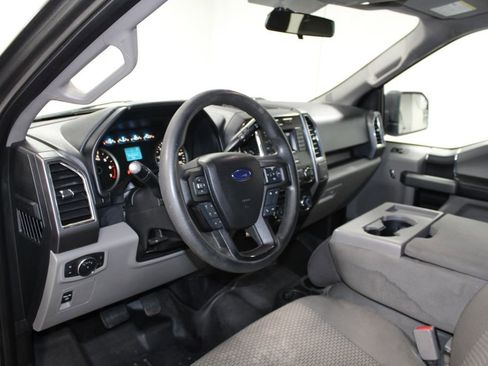 Used 2016 Ford F150 XLT image 23