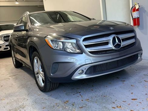 Used 2016 Mercedes-Benz GLA 250 4MATIC w/ Premium Package image 15