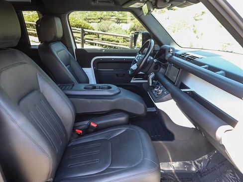 Used 2021 Land Rover Defender 90 S AWD/4WD image 27