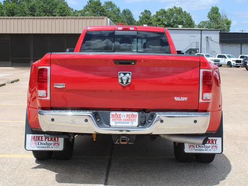 Used 2014 RAM 3500 Laramie w/ Convenience Group RWD image 8