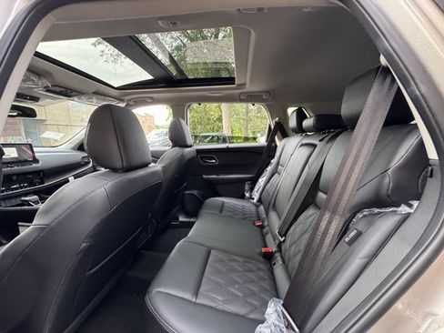 New 2026 Nissan Rogue Platinum AWD/4WD image 25