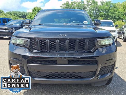 Used 2023 Jeep Grand Cherokee L Laredo AWD/4WD image 2