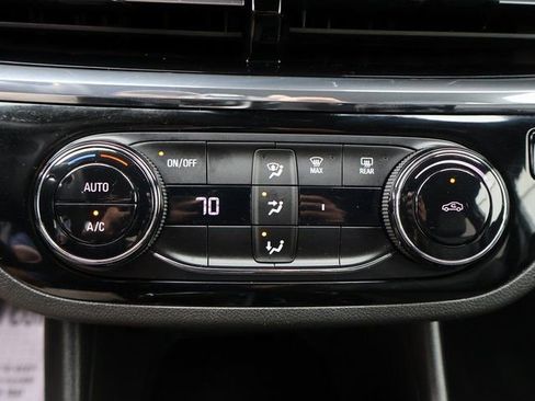 Certified 2025 Buick Envista Sport Touring FWD image 26