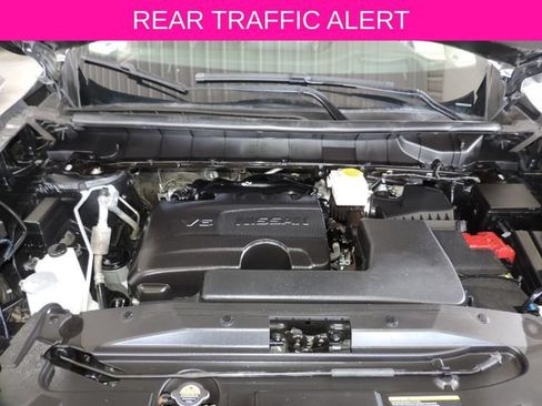 Used 2024 Nissan Pathfinder Platinum FWD image 15