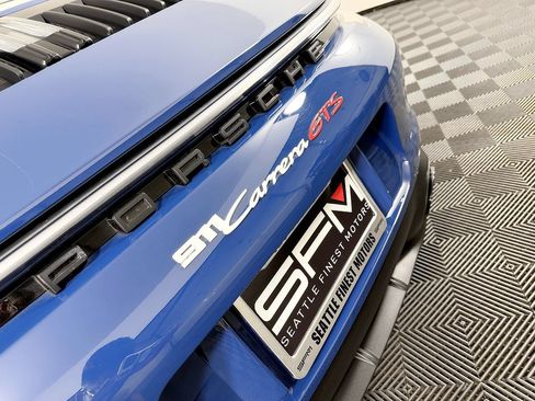 Used 2023 Porsche 911 Cabriolet image 12