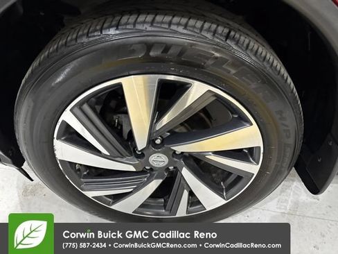 Used 2015 Nissan Murano Platinum w/ Platinum Technology Package AWD/4WD image 39